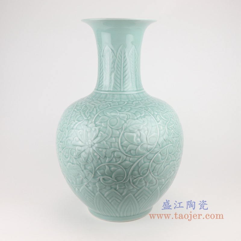 颜色釉影青雕刻缠枝莲赏瓶;产品编号：RZTM09       产品尺寸(单位cm):  高：49.7直径：34.5口径：底径：17.5重量：7KG