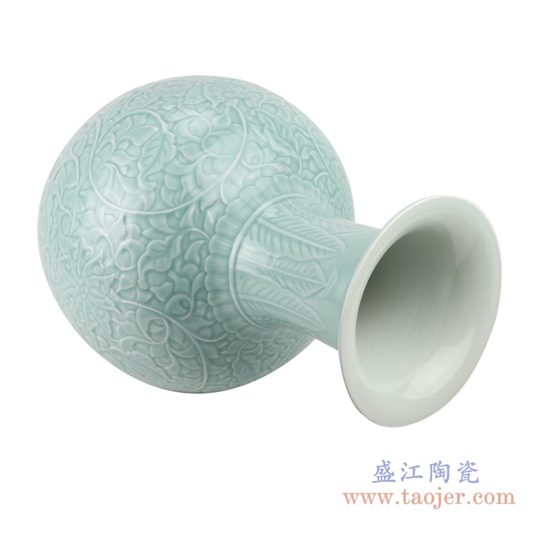 颜色釉影青雕刻缠枝莲赏瓶;产品编号：RZTM09       产品尺寸(单位cm):  高：49.7直径：34.5口径：底径：17.5重量：7KG