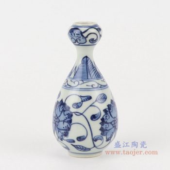 RZTP07    青花手绘缠枝莲小花瓶     高：11直径：5.5口径：底径：2.2重量：0.1KG