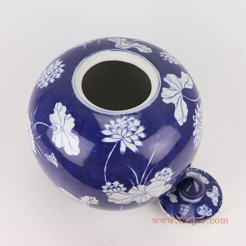 青花冰梅荷花西瓜罐尖盖罐;产品编号：RZOY36-B       产品尺寸(单位cm):  高：31直径：28.5口径：底径：14重量：4.3KG