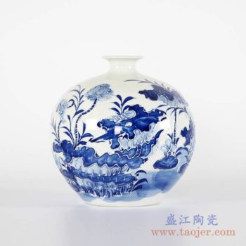 RYCI46-A   手工手绘雕刻青花荷花圆球瓶     高：21.5直径：21.8口径：底径：12重量：2.44KG