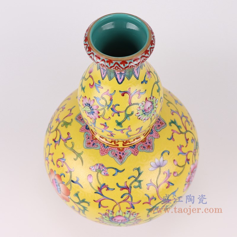粉彩珐琅彩黄底扒花缠枝莲葫芦瓶;产品编号:RYLW27 产品尺寸(单位cm): 高:37.6直径:22.9口径:底径:14.5重量:3.7KG