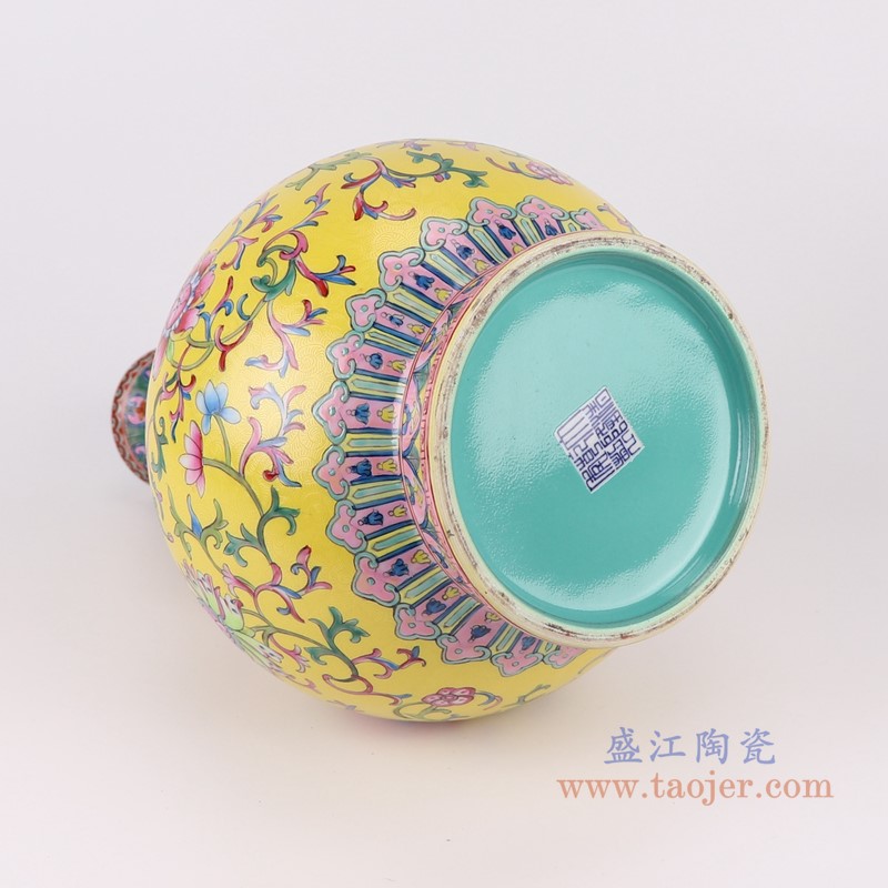 粉彩珐琅彩黄底扒花缠枝莲葫芦瓶;产品编号:RYLW27 产品尺寸(单位cm): 高:37.6直径:22.9口径:底径:14.5重量:3.7KG