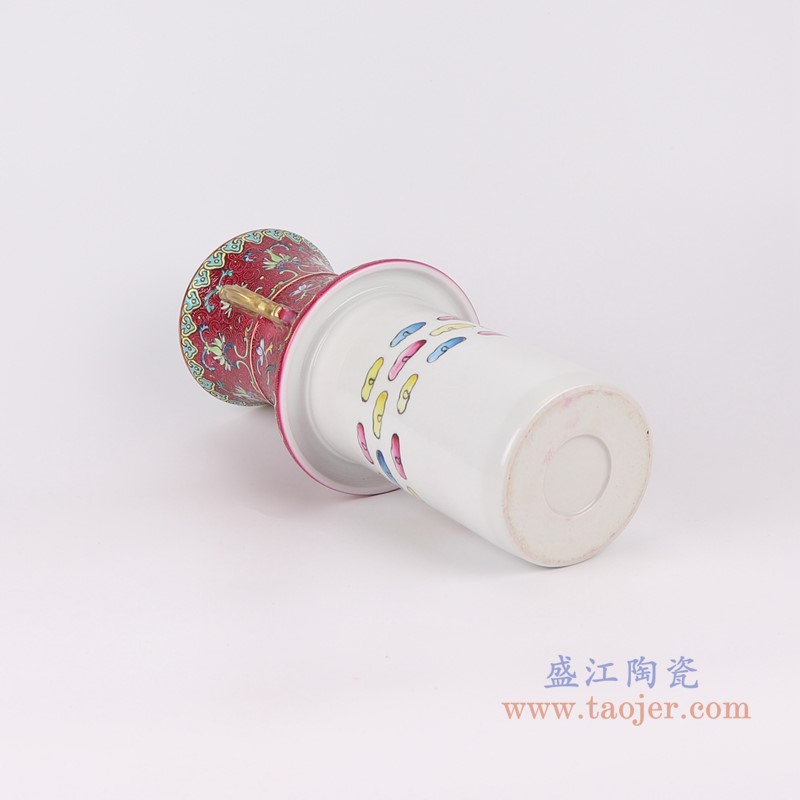 粉彩珐琅彩红蓝底扒花缠枝莲镂空雕刻开窗山水双耳套瓶转心瓶;产品编号:RYLW28 产品尺寸(单位cm): 高:42直径:22.6口径:底径:15重量:5.85KG