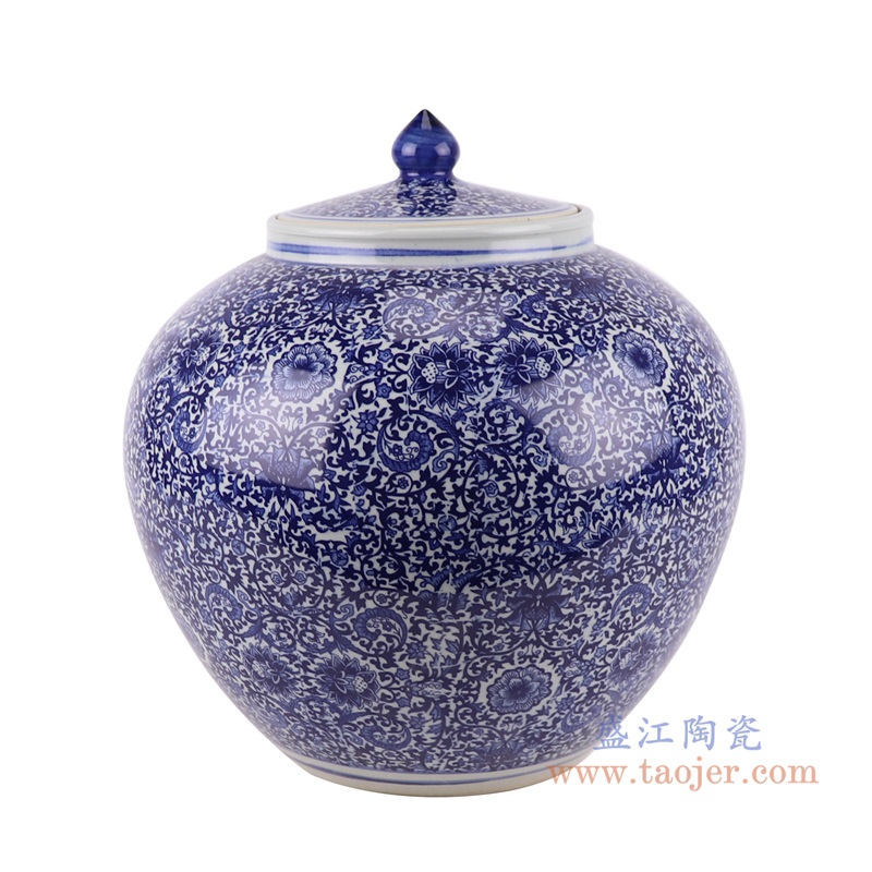 青花缠枝莲30斤西瓜米缸;产品编号:RZAP20 产品尺寸(单位cm): 高:30.6直径:29.1口径:底径:14.7重量:3.95KG