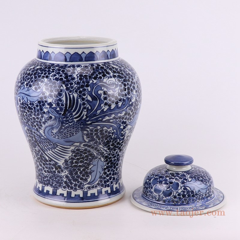 青花缠枝莲凤凰纹将军罐;产品编号:RZCM05-D 产品尺寸(单位cm): 高:36.5直径:22.6口径:底径:17.5重量:3.4KG