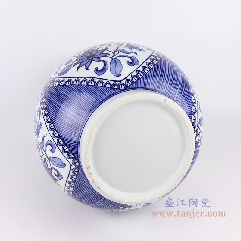 青花开窗花卉福桶瓶;产品编号:RZFQ33 产品尺寸(单位cm): 高:35.5直径:27.3口径:底径:16.5重量:4.8KG