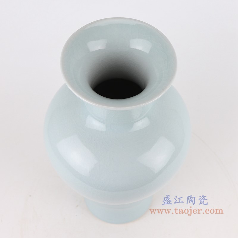 影青裂纹釉开片鱼尾瓶;产品编号:RZJX07 产品尺寸(单位cm): 高:31.6直径:17.8口径:底径:10.4重量:2KG