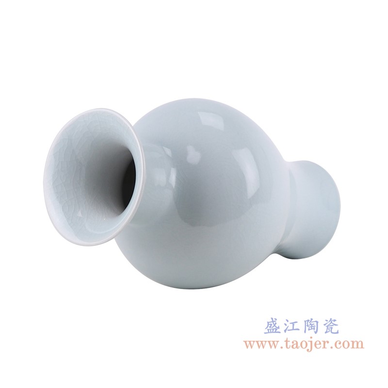 影青裂纹釉开片鱼尾瓶;产品编号:RZJX07 产品尺寸(单位cm): 高:31.6直径:17.8口径:底径:10.4重量:2KG