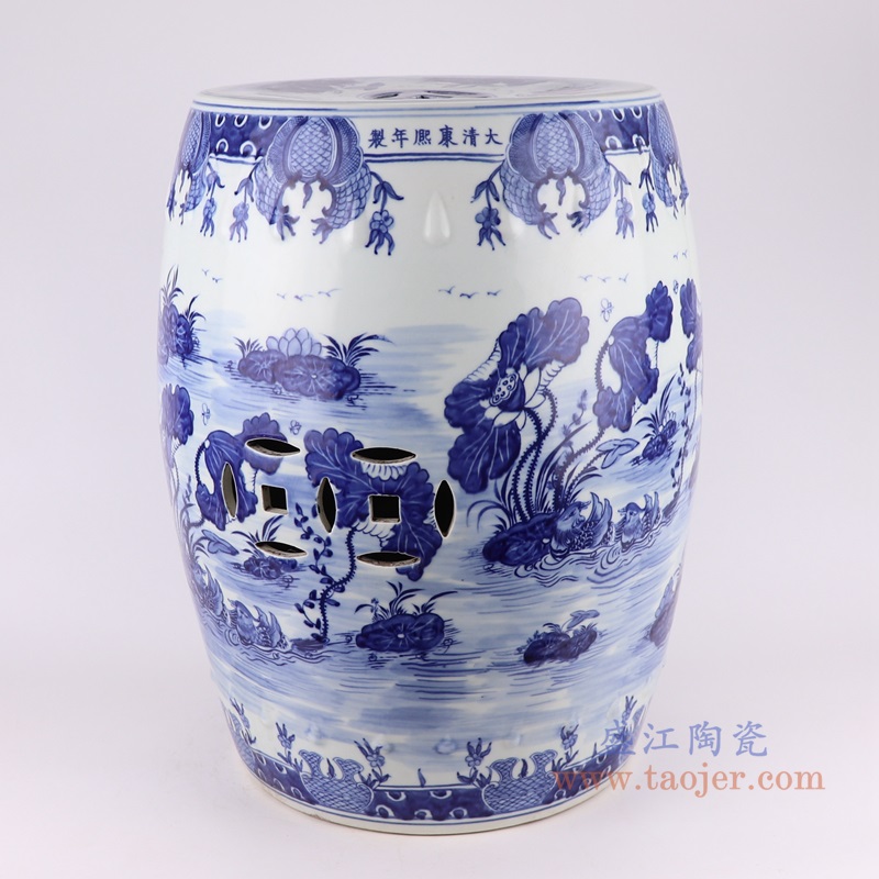 青花荷花鸳鸯戏水铜钱孔凉墩鼓凳子;产品编号:RZKJ18-C 产品尺寸(单位cm): 高:46.3直径:36口径:底径:28重量:11.55KG