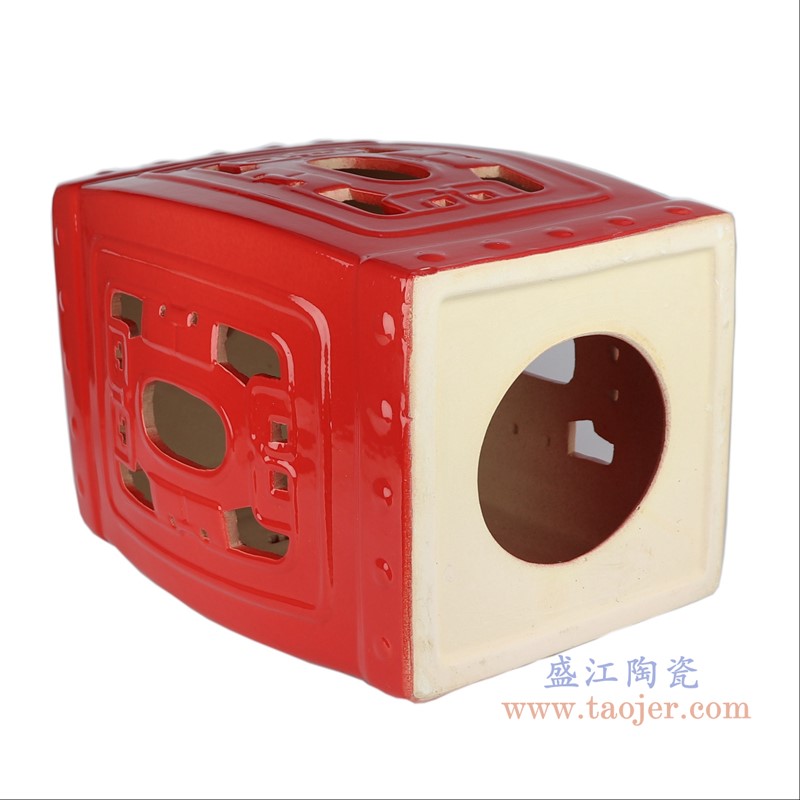 颜色釉红色镂空四方凳子;产品编号：RZKL22-C       产品尺寸(单位cm):  高：43.5直径：30口径：底径：25重量：9.18KG