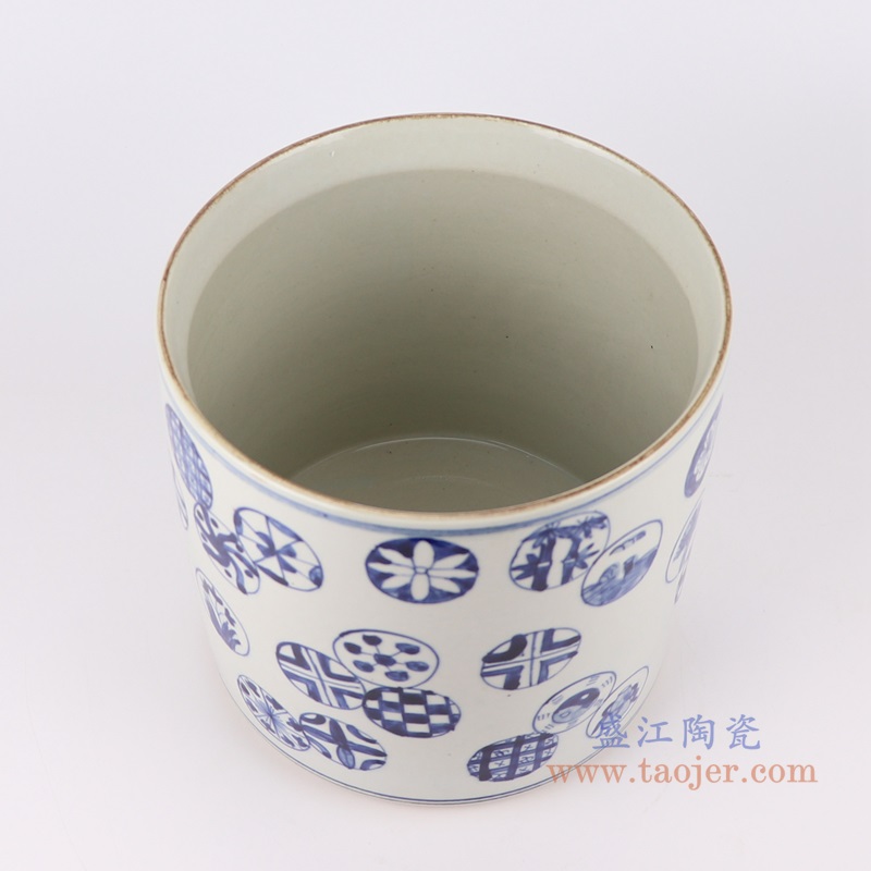 青花圆圈图案笔筒;产品编号:RZKY33-C-L 产品尺寸(单位cm): 高:21.4直径:22.7口径:底径:20重量:3.45KG