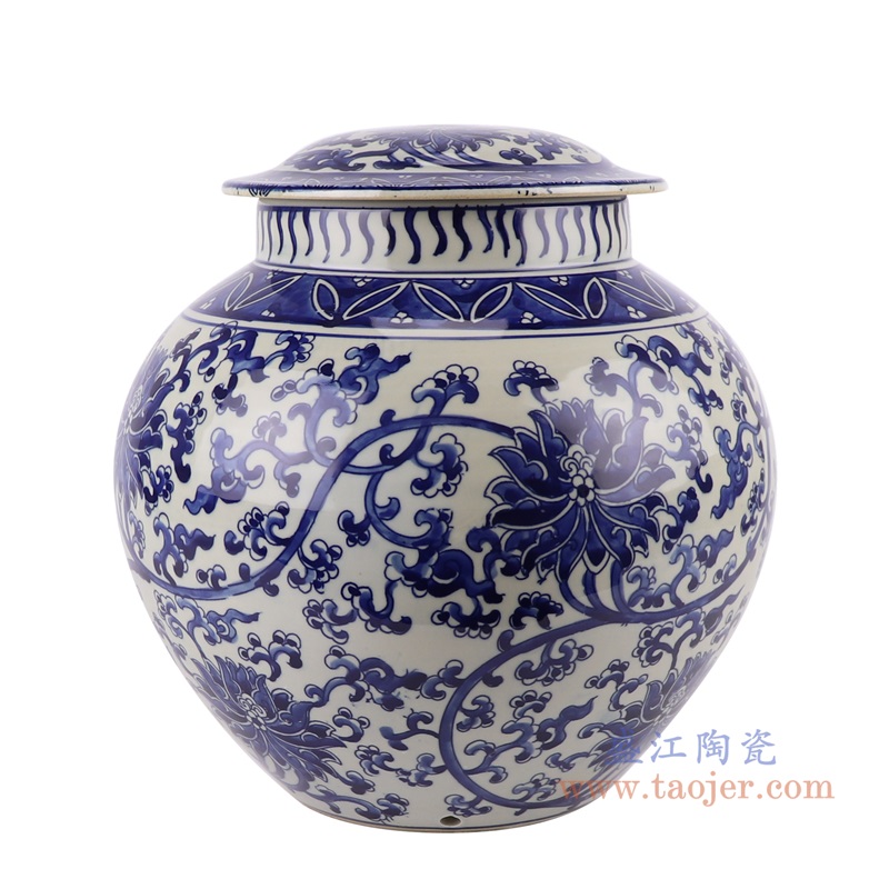 青花缠枝莲灯具;产品编号:RZKY35-DS 产品尺寸(单位cm): 高:29.5直径:29口径:底径:14.5重量:4.6KG