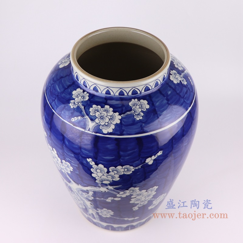 青花冰梅罐子花瓶;产品编号：RZKY36       产品尺寸(单位cm):  高：45.8直径：33口径：底径：21.5重量：10.9KG