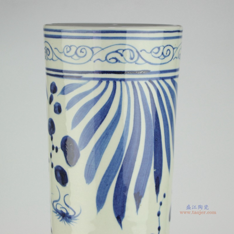 青花鱼藻纹天球瓶;产品编号：RZMA23       产品尺寸(单位cm):  高：60直径：38口径：底径：24重量：14KG