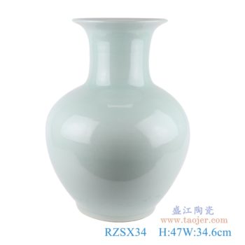 RZSX34     影青赏瓶       高：47直径：34.6口径：底径：19.5重量：9.65KG