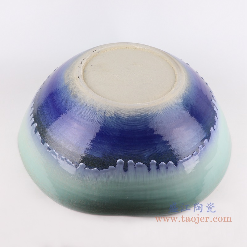 窑变颜色釉蓝色异形水浅大号;产品编号:RZTZ04-L 产品尺寸(单位cm): 高:18.5直径:53口径:底径:22.5重量:7.1KG
