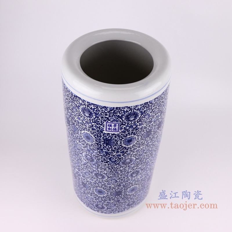 青花缠枝莲碎花笔筒;产品编号：RZUA01-C       产品尺寸(单位cm):  高：48.5直径：23口径：底径：21重量：6KG