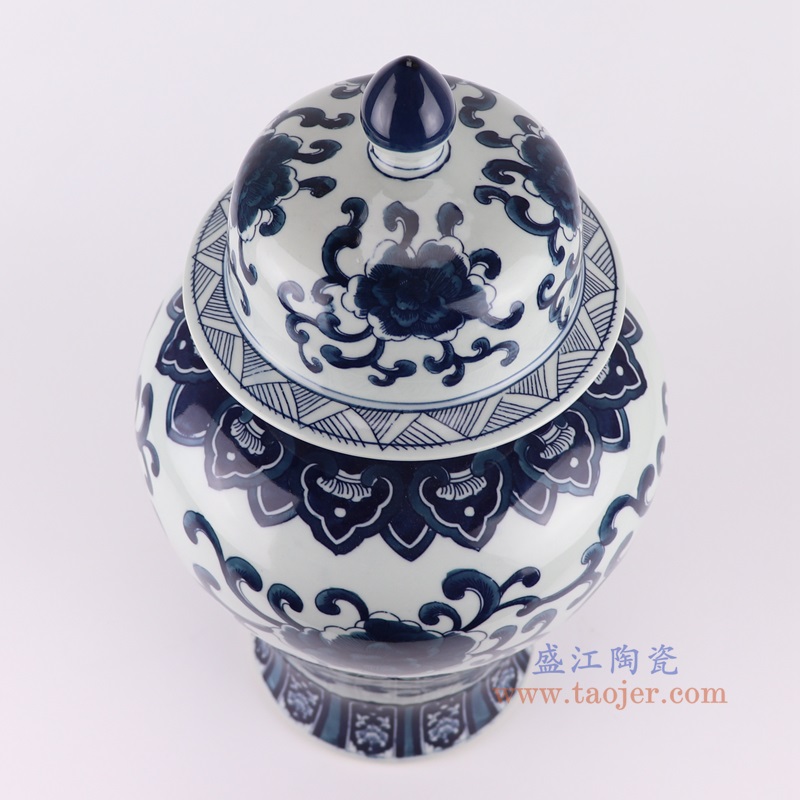 青花缠枝莲将军罐大号，产品编号：RYKB162-L       产品尺寸(单位cm):  高53.5直径29口径底径18.3重量5.45KG