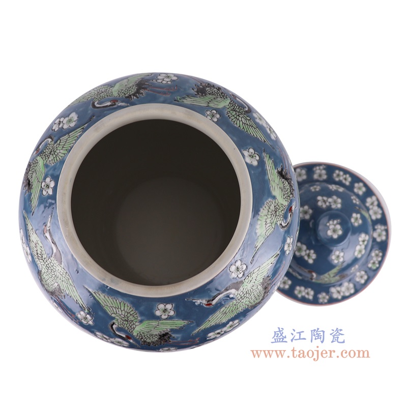 蓝底冰梅仙鹤纹将军罐，产品编号：RYNQ272       产品尺寸(单位cm):  高35.5直径26.6口径底径18.8重量6.5KG