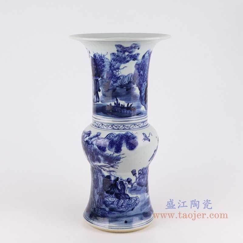 青花瓷（blue and white porcelain），又称白地青花瓷，常简称青花，是中国瓷器的主流品种之一，属釉下彩瓷。青花瓷是用含氧化钴的钴矿为原料，在陶瓷坯体上描绘纹饰，再罩上一层透明釉，经1300℃左右高温还原焰烧制而成。钴料烧成后呈蓝色，具有着色力强、发色鲜艳、烧成率高、呈色稳定的特点。汉族劳动人民制作瓷器的历史悠久，品种繁多。原始青花瓷于唐宋已见端倪，成熟的青花瓷则出现在元代景德镇的湖田窑。明代青花成为瓷器的主流。清康熙时发展到了顶峰。景德镇青花瓷以其烧造精致而独占熬头，造型优美，色彩绚丽，装饰精美，是景德镇四大传统名瓷之一，它无铅无毒，耐酸耐磨，面色经久不退，素有“永不凋谢的青花”之称。        本品坯胎全手工拉坯制作，釉面和青花料采用高档仿清颜料。瓶身山水风景图团花簇拥，构图优美，瓶颈花卉、圈足纹图和瓶身山水风景图交相辉映，相得益彰，层次清晰，瓷质温和细腻，釉色古朴清丽，晶莹丰润，清新养目，极具古意，具有较高的艺术欣赏和实用价值。