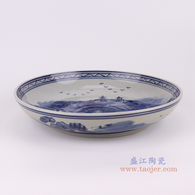 青花山水盘子,产品编号:RZTQ04-B 产品尺寸(单位cm): 高5.8直径29.5口径底径19重量1.4KG
