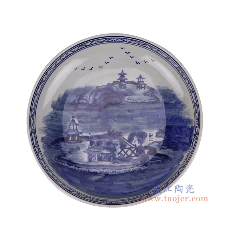 青花山水盘子,产品编号:RZTQ04-B 产品尺寸(单位cm): 高5.8直径29.5口径底径19重量1.4KG