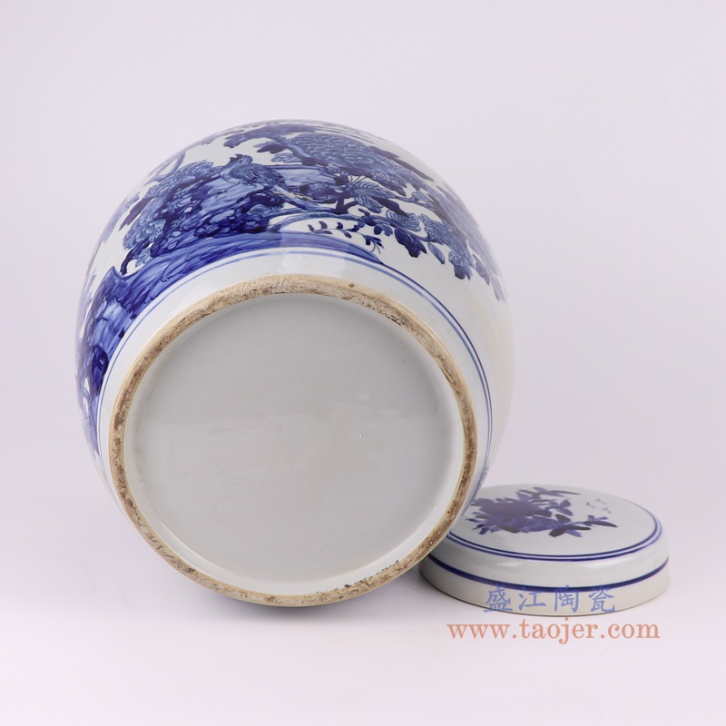 青花花鸟眀罐大号,产品编号:RZTQ05-A-L 产品尺寸(单位cm): 高31直径28.5口径底径20.3重量5.2KG