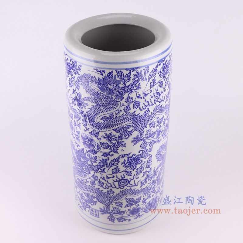 青花缠枝龙纹箭筒伞筒，产品编号：RZUA01-E       产品尺寸(单位cm):  高48.5直径23口径底径21重量6KG