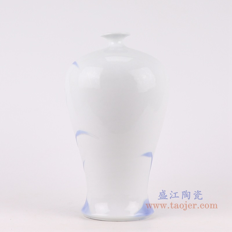青花釉里红荷花梅瓶;产品编号：RZUC01       产品尺寸(单位cm):  高：29直径：16.5口径：底径：10.5重量：2KG