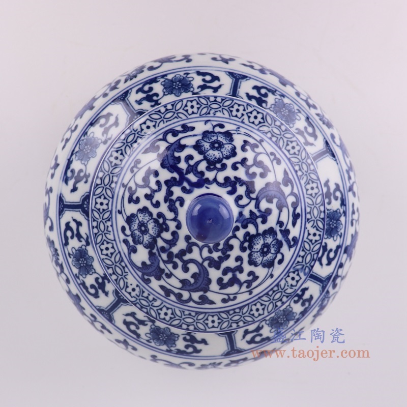 青花缠枝莲将军坛茶叶罐,产品编号:RZBG03-B 产品尺寸(单位cm): 高19直径16.5口径底径9.8重量1.25KG