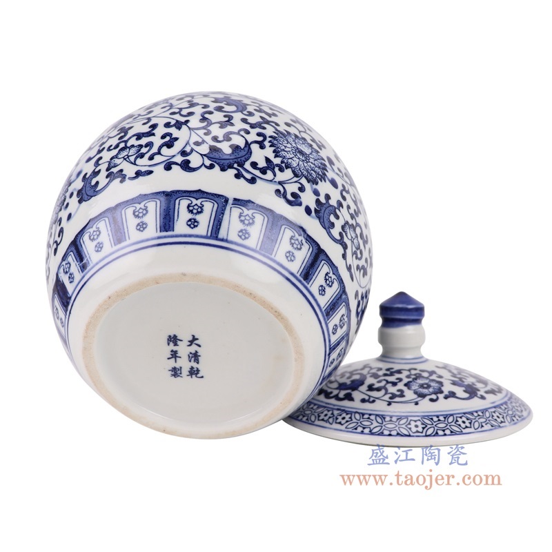 青花缠枝莲茶叶罐,产品编号:RZBG11-B 产品尺寸(单位cm): 高20直径17口径底径10.2重量1.2KG