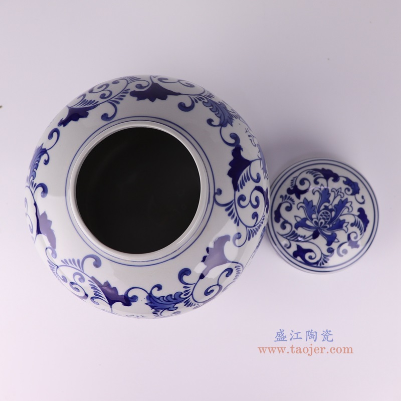 青花缠枝莲平顶罐,产品编号:RXAE-FL10-917 产品尺寸(单位cm): 高23.5直径19.5口径底径15.5重量1.68KG