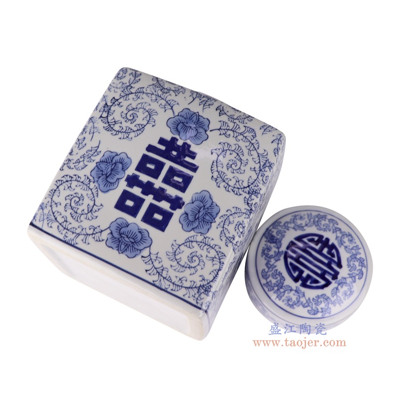 青花四方喜字茶叶罐,产品编号:RXAE-FL12-017S 产品尺寸(单位cm): 高21.9直径15.3口径底径重量1.82KG