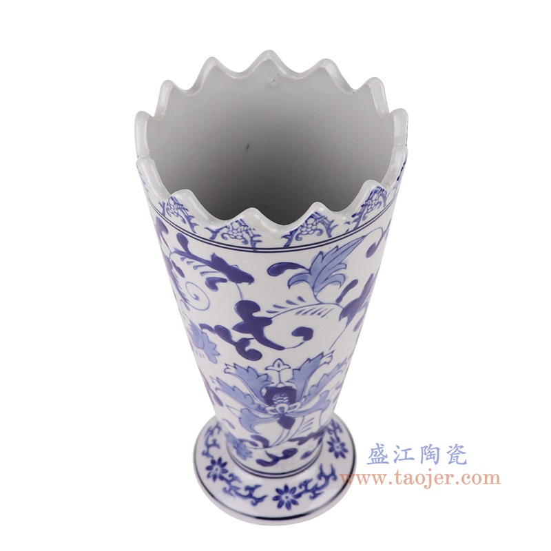 青花缠枝莲齿口直筒花瓶,产品编号:RXAE-FL15-254 产品尺寸(单位cm): 高24.8直径12.7口径底径9.9重量0.4KG