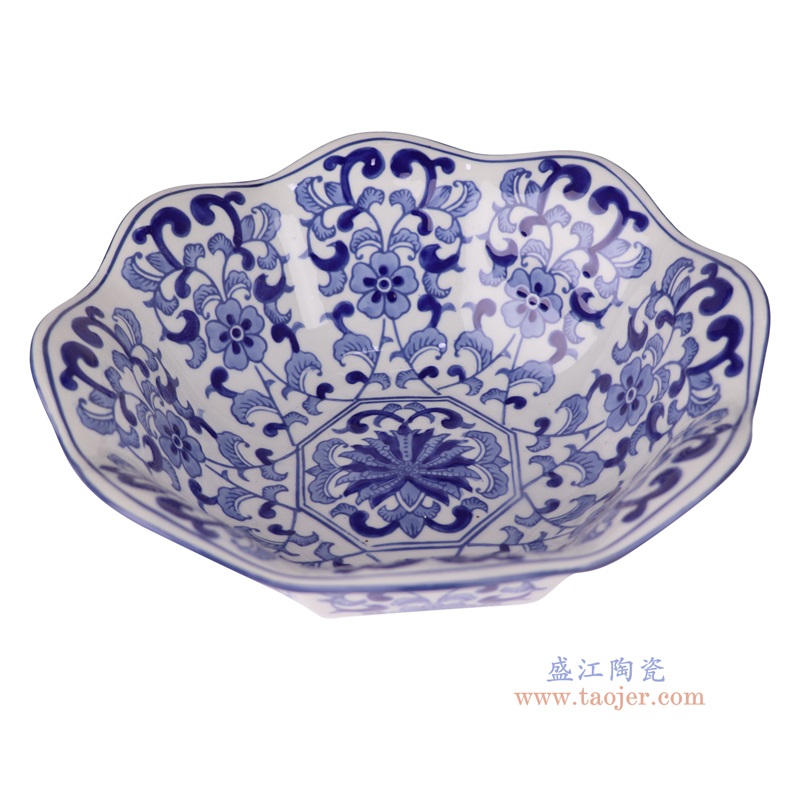 青花缠枝莲荷口碗,产品编号:RXAE-FL19-242 产品尺寸(单位cm): 高9.7直径27口径底径10.7重量1.4KG