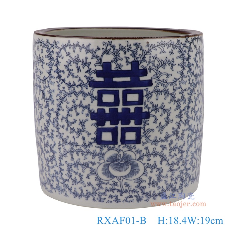 青花缠枝喜字纹笔筒,产品编号:RXAF01-B 产品尺寸(单位cm): 高18.4直径19口径底径重量2.2KG