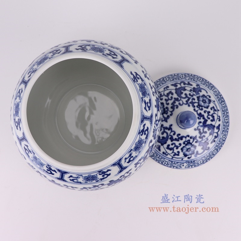 青花缠枝莲茶叶罐,产品编号:RZBG16 产品尺寸(单位cm): 高20.5直径18.6口径底径10.6重量1.45KG