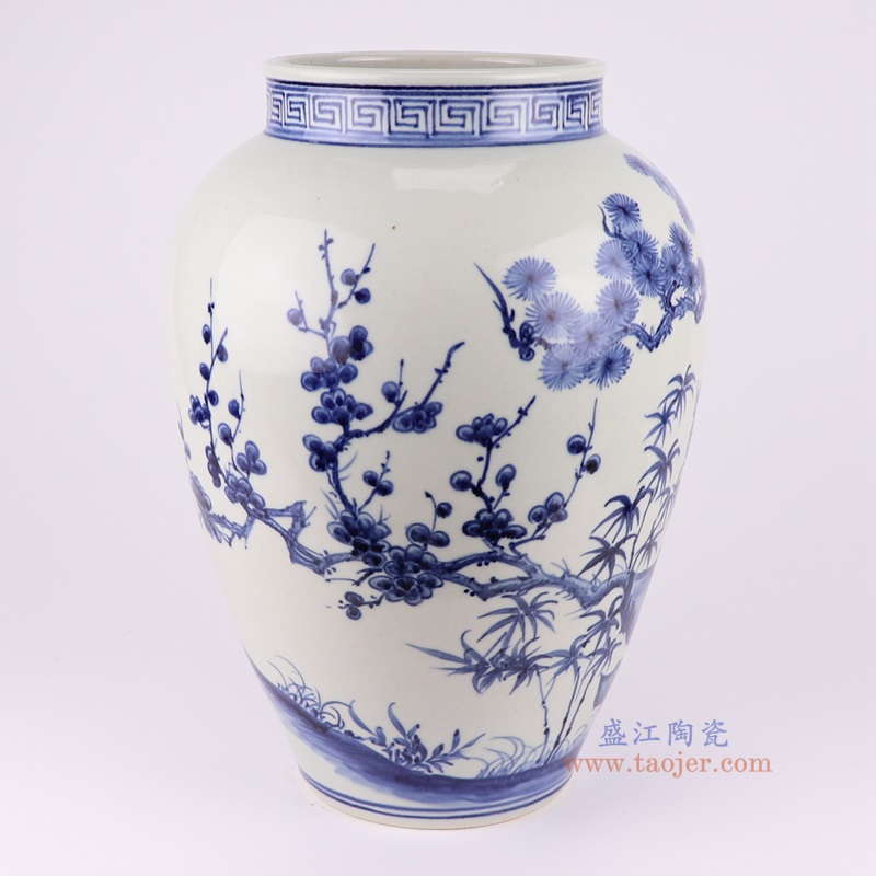 青花松竹梅花鹿纹大罐,产品编号:RZFH37 产品尺寸(单位cm): 高38.4直径27.5口径底径14.7重量5.7KG