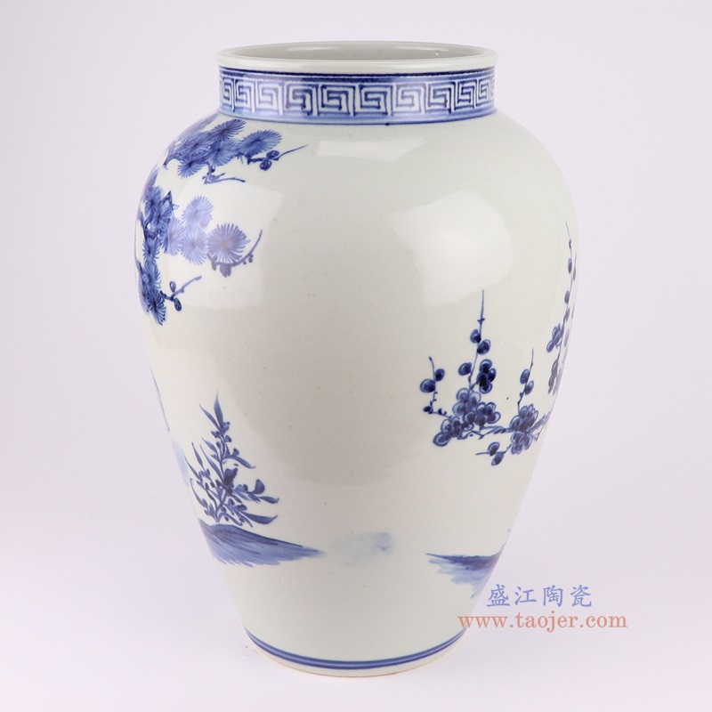 青花松竹梅花鹿纹大罐,产品编号:RZFH37 产品尺寸(单位cm): 高38.4直径27.5口径底径14.7重量5.7KG