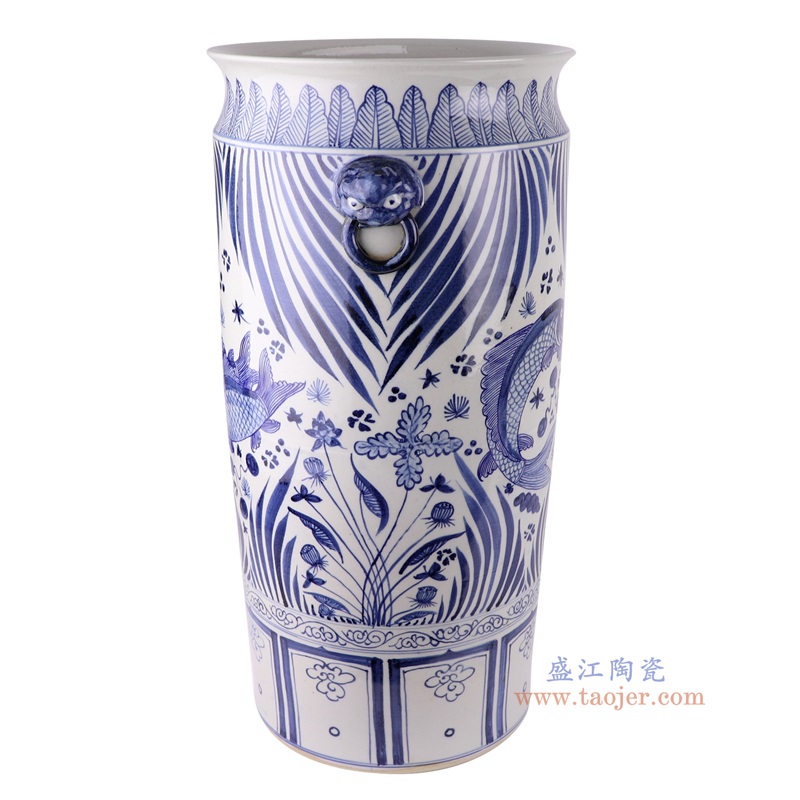 青花鱼藻纹双狮子头耳箭筒,产品编号:RZFH38-A 产品尺寸(单位cm): 高54直径26.5口径底径重量12KG