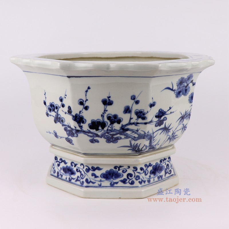 青花仙鹤松竹梅纹八边花口花盆,产品编号:RZFH39-A 产品尺寸(单位cm): 高23直径37口径底径25.5重量6KG