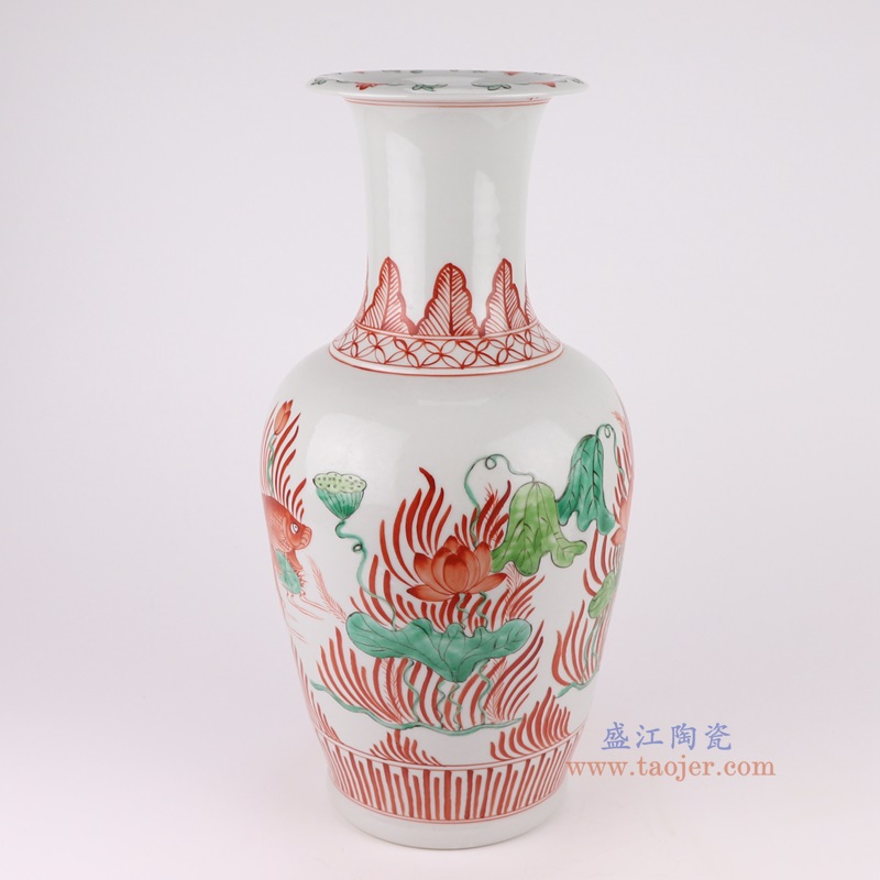 红绿斗彩鱼藻纹长颈瓶,产品编号:RZHD06 产品尺寸(单位cm): 高43.5直径21.5口径底径14.5重量3.75KG