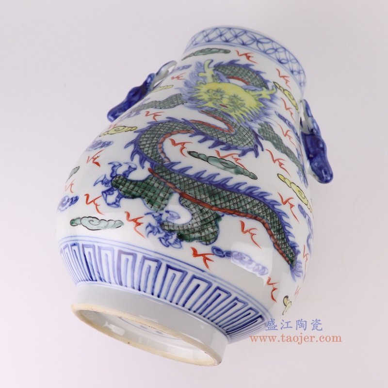 五彩鹿耳龙纹福桶瓶,产品编号:RZHD07 产品尺寸(单位cm): 高30.4直径23.5口径底径13.6重量3.1KG