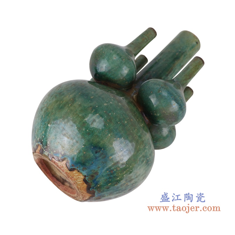 窑变绿釉多宝五口天球瓶,产品编号:RZSP34 产品尺寸(单位cm): 高22.2直径13.4口径6底径6.6重量0.9KG