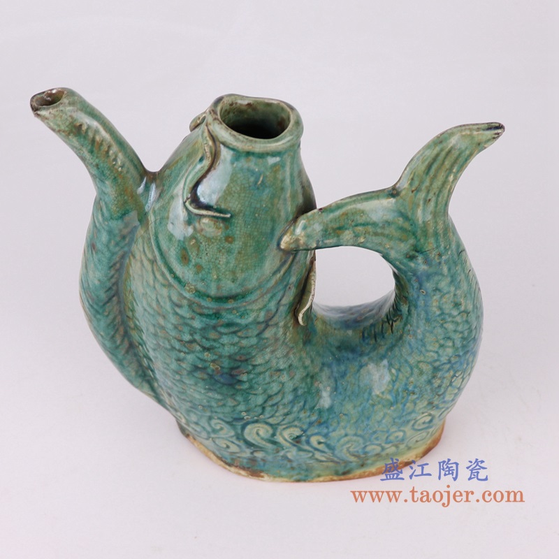 窑变绿釉鲤鱼形状壶,产品编号:RZSP36 产品尺寸(单位cm): 高22直径18.9口径6.4底径重量1.5KG