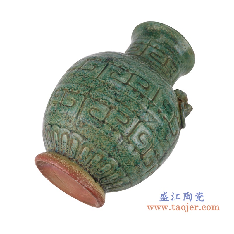 窑变连年有雕刻狮子头回纹花瓶,产品编号:RZSP38 产品尺寸(单位cm): 高27.7直径19.3口径11.2底径11重量2.3KG