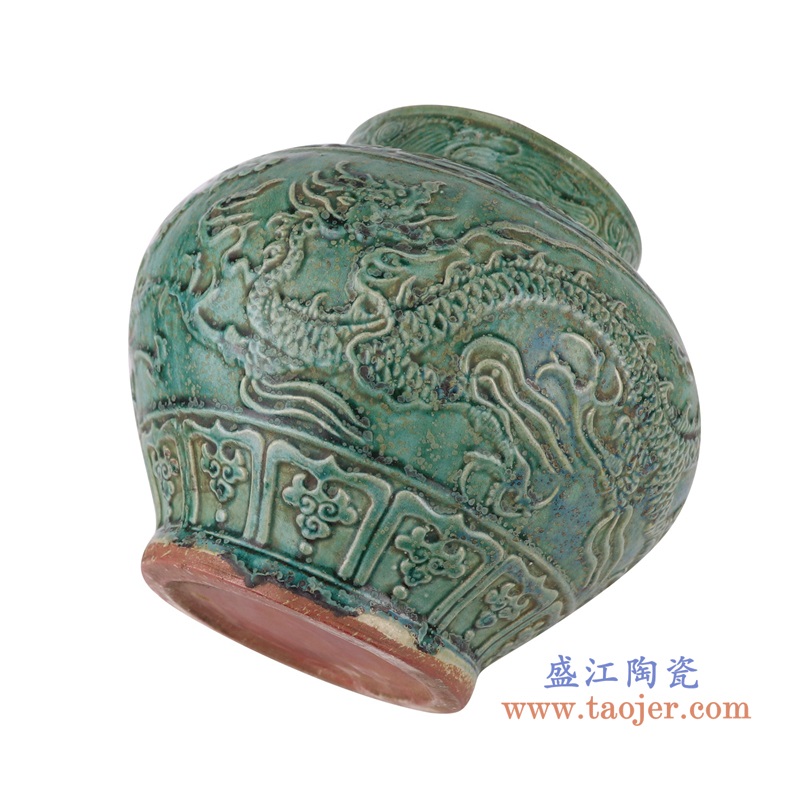 窑变绿釉雕刻龙纹大罐,产品编号:RZSP40 产品尺寸(单位cm): 高24直径27.5口径11.2底径15.4重量2.9KG