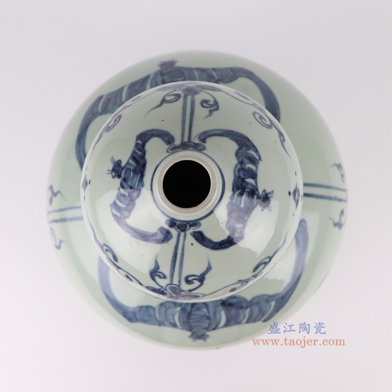 青花蝙蝠纹葫芦瓶,产品编号:RZSX57 产品尺寸(单位cm): 高38.5直径26.5口径底径11.7重量5.9KG