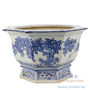 RZAJ18   青花福寿仙桃蝙蝠纹八面花盆；    高：23直径：38.7口径：38.7底径：26.4重量：6.2KG
